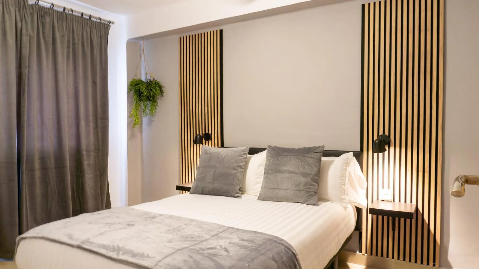Comodo Apartamento De 3 Dormitorios Malaga