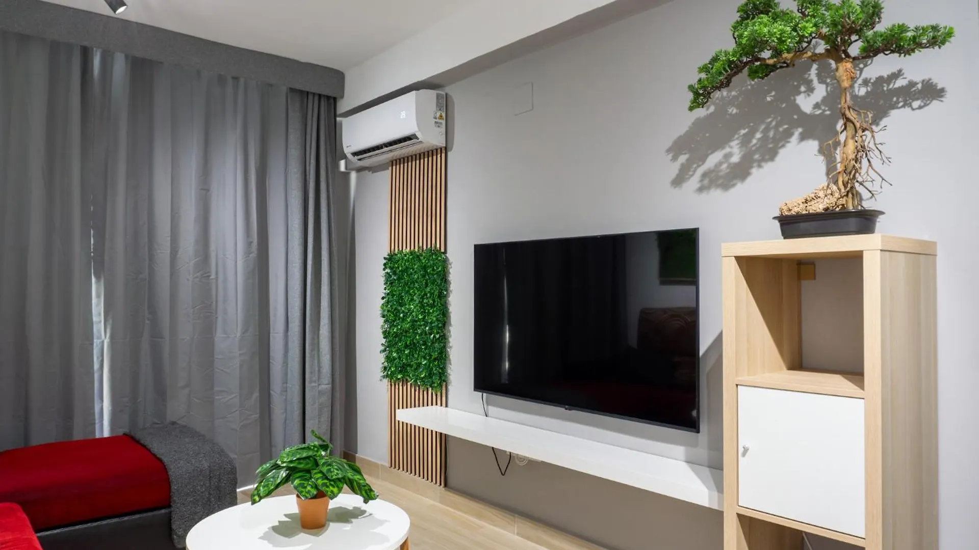 Comodo Apartamento De 3 Dormitorios Malaga Spain