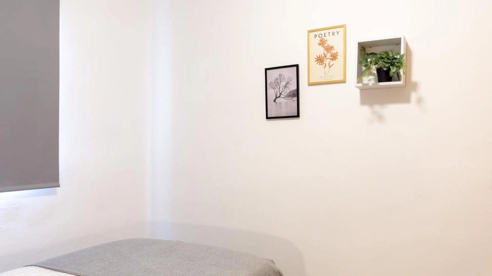 Comodo Apartamento De 3 Dormitorios Malaga 0*,